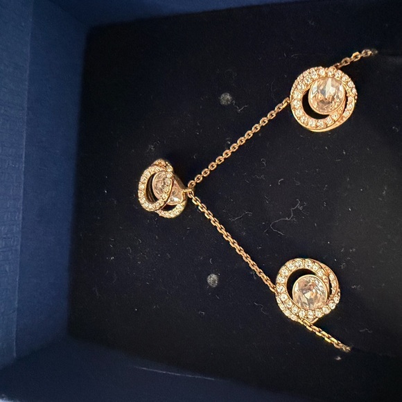 Swarovski Elegant Gold Necklace with Crystal Circles